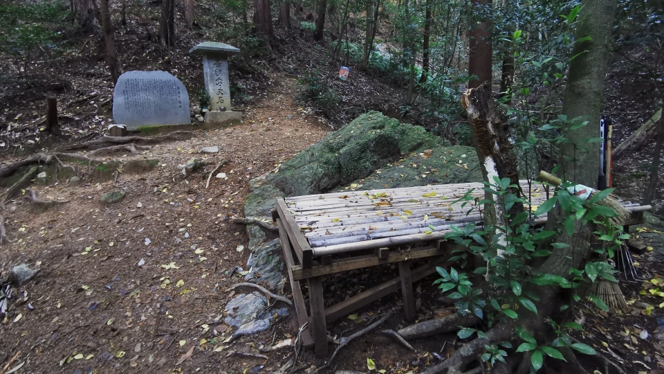 鴨長明『方丈記』のあらすじをわかりやすく解説