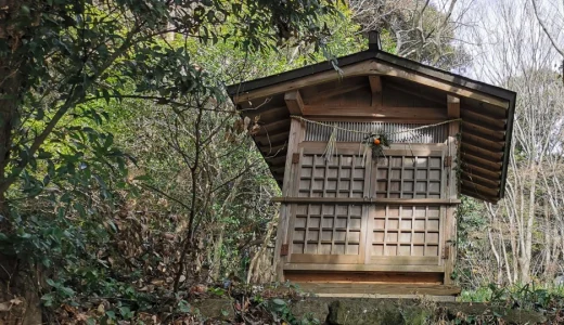 草庵への愛着｜方丈記「仮の庵もやや故郷となり」現代語訳